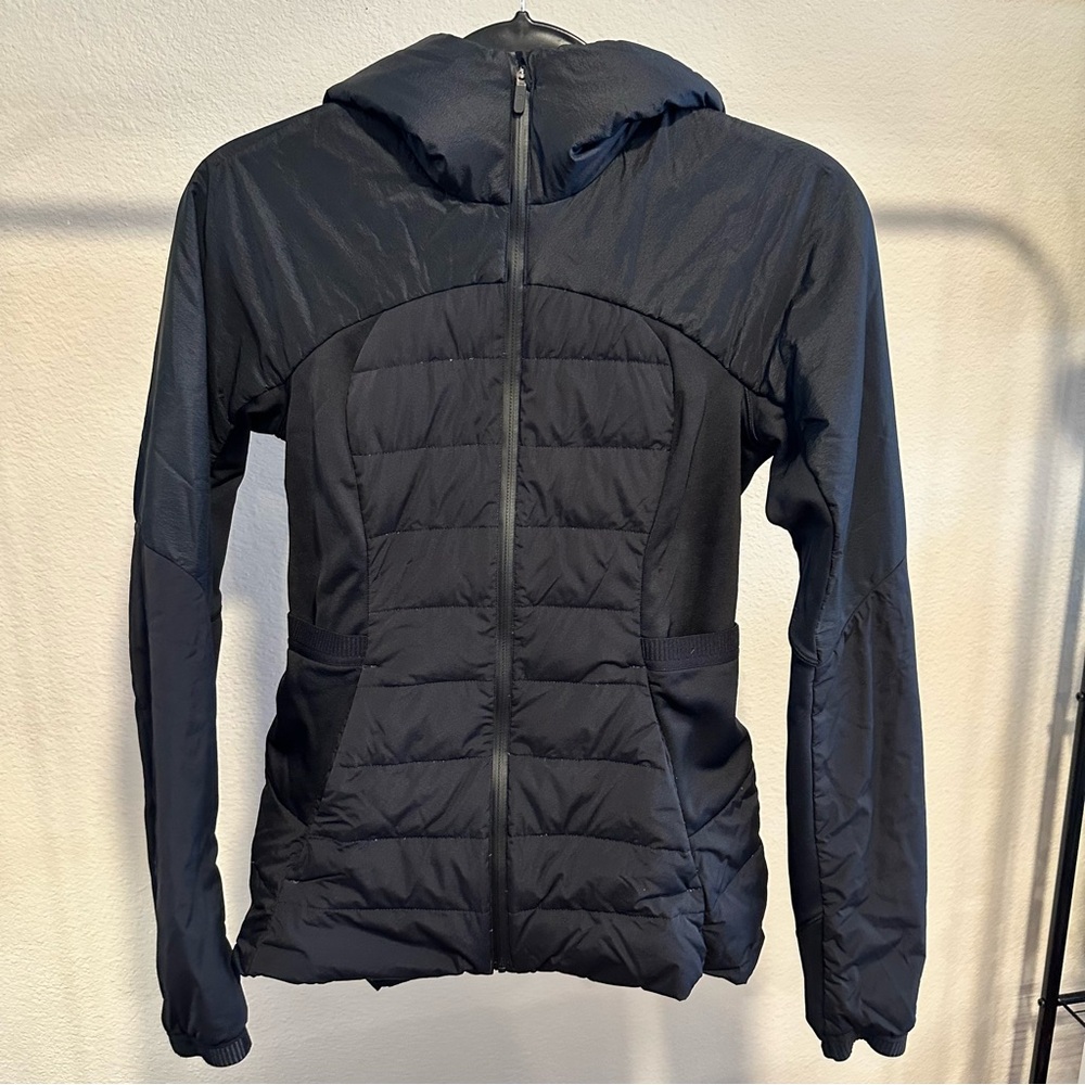MOVING SALE 🚚  lululemon athletica Black Puffer Jacket